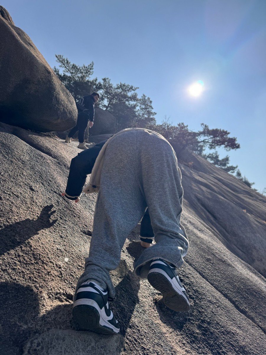renjun pics 🦊 tweet media