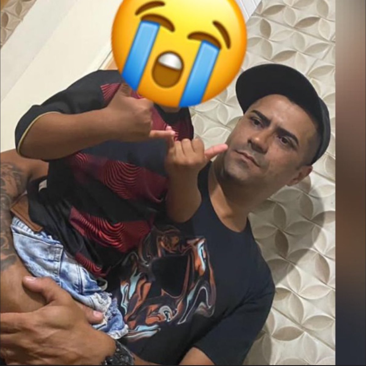 Se passou 1 mês que vc se foi paizão ta fazendo muita falta pra nos cuida de nós aí de cima eterno em meu coração 😔💔🏴