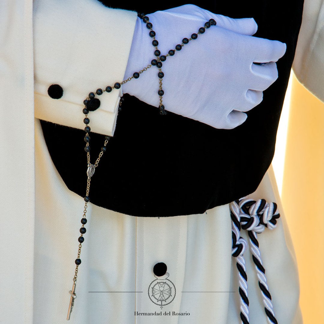 ⚫ | VENTA DE TELAS PARA LA ROPA DE NAZARENO

Informamos a todos los hermanos y hermanas que hoy lunes 12 de febrero comienza la venta de telas para confeccionar la ropa de nazareno.