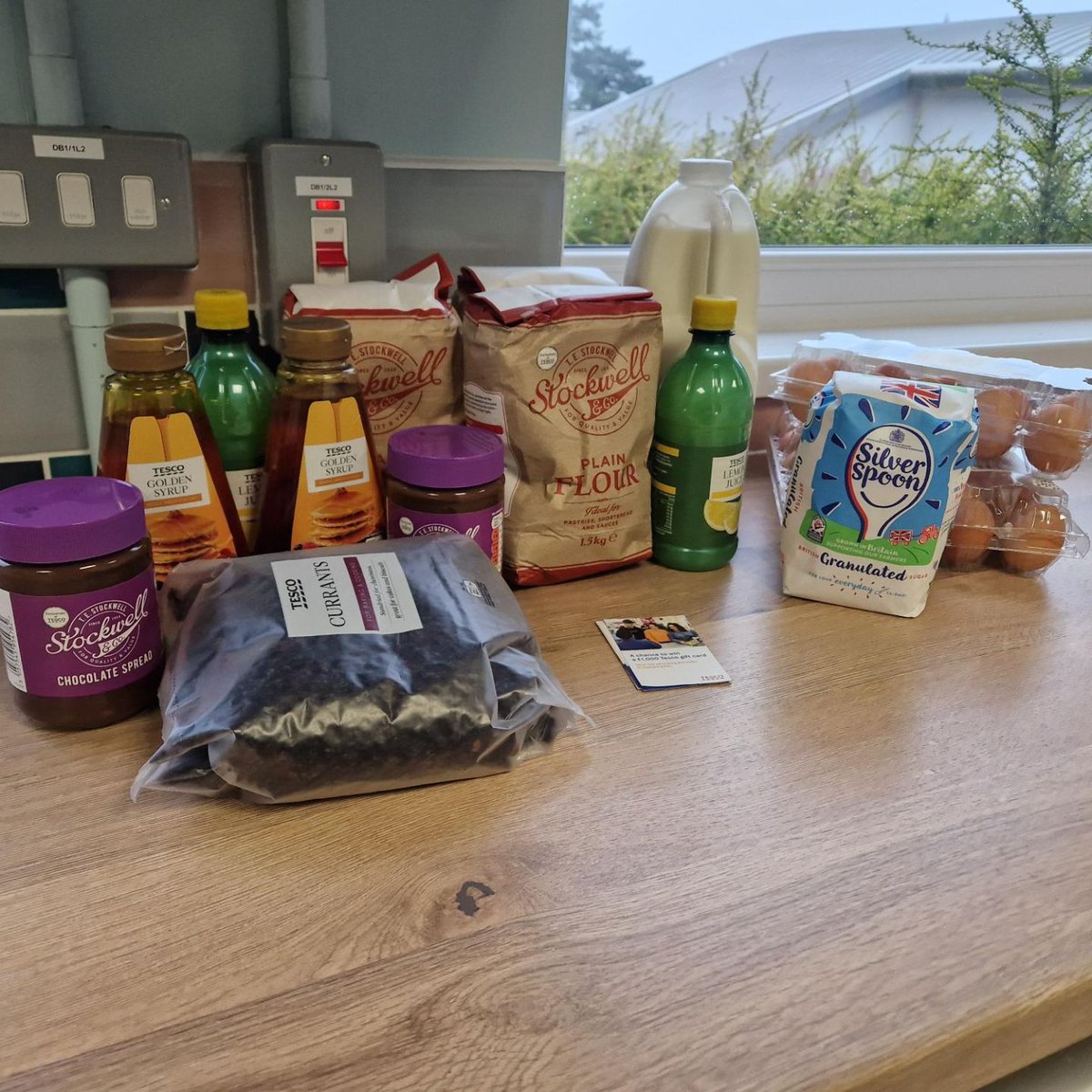 HeadwayCardiff's tweet photo. Thank you to Tesco Penarth and their community champion Lynda for this donation of supplies to us. π These will go to good use in the Independence and Wellbeing Centre making pancakes this week! π₯π
#Tesco #CommunityChampion #PancakeDay #FlippingGoodTime https://t.co/rmod01WdDT