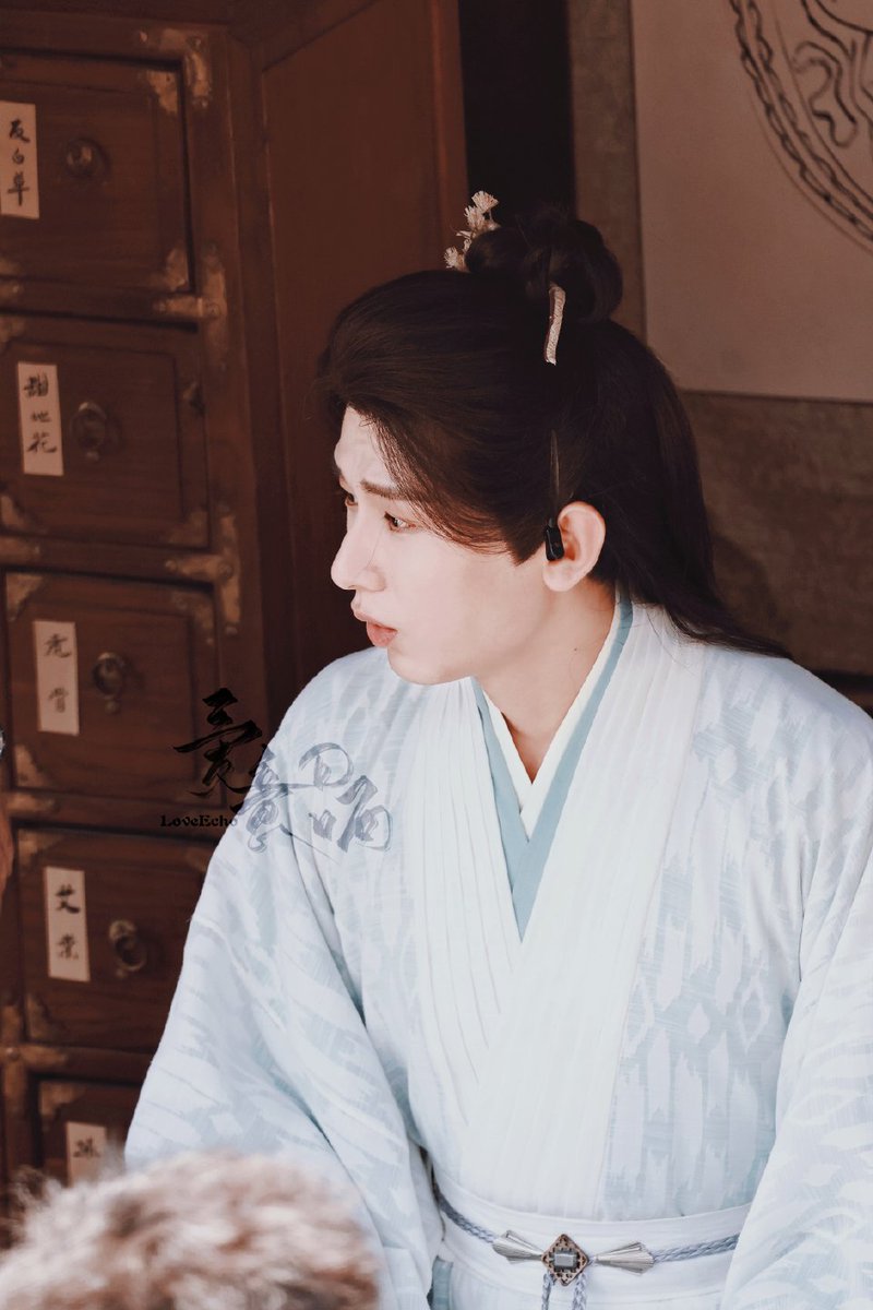 koy_wandee's tweet image. #เฉิงอี้ #Cheng Yi #หอดอกบัวลายมงคล ทำไมต้องน่ารักขนาดนี้ล่ะต้าวบัวน่าจะถอยหลังกลับไม่ทันซะแล้ว มีแต่เดินหน้าต่อเท่านั้น 😂😂