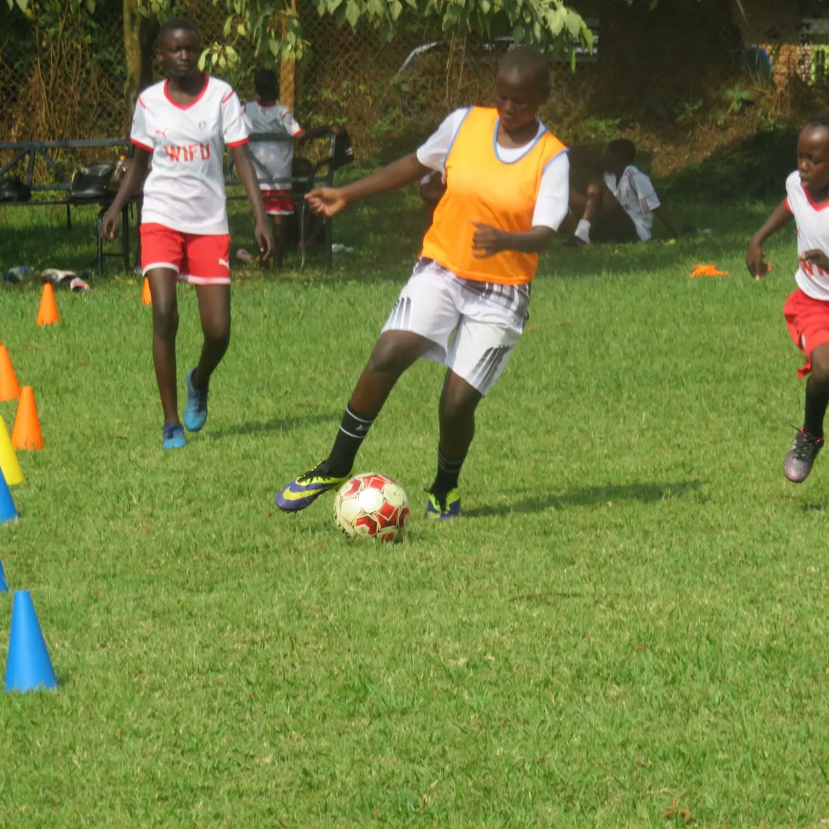 "Hope you're gearing up for a short week ahead! 😊 Let's kick things off with energy and enthusiasm, just like these girls on the field. Wishing you a week filled with joy😊. 

#letgirlsplay 
#footballforjesus
#breakingbarriers