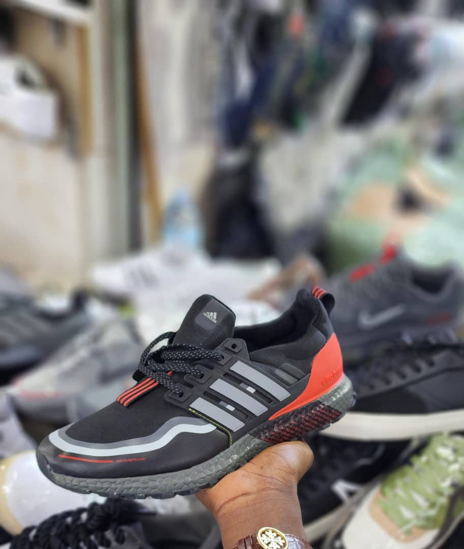cozykicksug's tweet photo. Haven't found that perfect gift yet? We can help! Get your loved one some Sleek and Trendy footwear 👟 from Cozy Kicks Ug at affordable prices. Send us a message today. We deliver 📦🚚
#cozykicksug #ugandan #valentinesday2024 https://t.co/uwIxe5PrH2