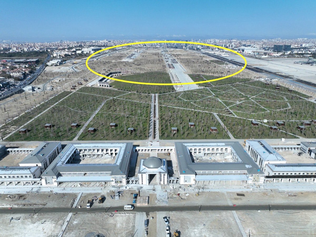 HaberReport's tweet photo. Pist harap, ihale iptal oldu!

İBB’nin açtığı davada Danıştay karar düzeltme yolu kapalı olmak üzere, oybirliğiyle kesin karar verdi ve Atatürk Havalimanı Millet Bahçesi ihalesi iptal edildi. ‘İhalede ivedilik’ şartı hukuka uygun bulunmadı. (Özlem Güvemli/Sözcü) https://t.co/33AXYGKq29