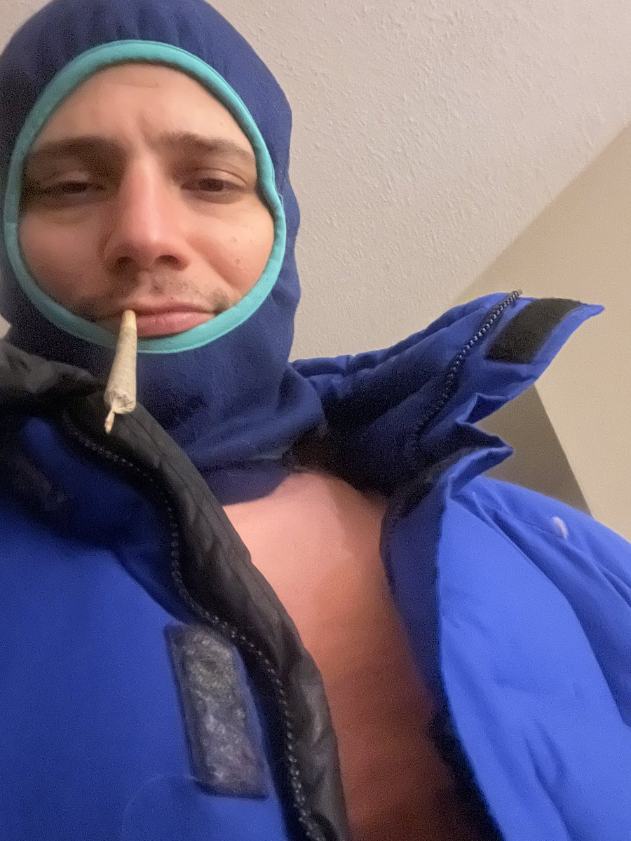 StancilJim's tweet photo. Baclava: @patagonia
Jacket: @Marmot
both over 15 years old.
#functionoverfashion https://t.co/Sh3VGZyyDs