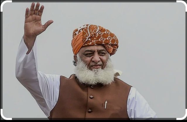 بڑی زور سے مشورہ ایا ہے مذاق نہیں ہے سنجیدہ ہے، آپ لوگ اپنی رائے دیں:
1-مولانا کو وزیراعظم بنائیں یقین رکھیں وہ پانچ سال پورے کریگا،
چیلینج سے کہتا ہوں انشاءاللہ فتنے کو وہاں واڑ دیگا جہاں سے نکلا تھا،
دجالی میڈیا کو ایسا پٹہ ڈالے گا کہ نانی یاد اجائے گی،
میاں جی اور زرداری صاحب