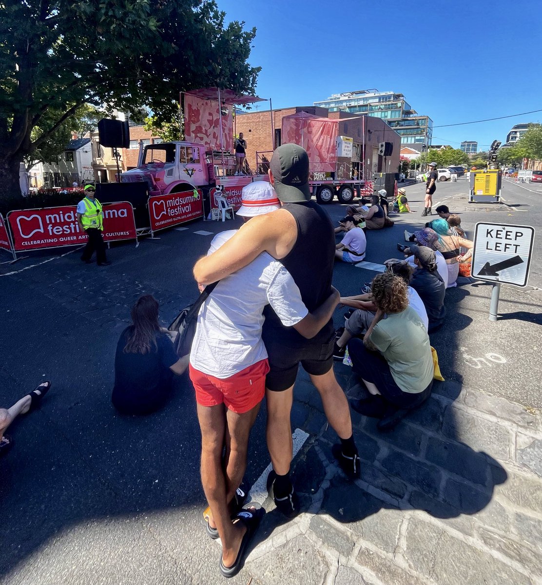 The front and back-side of Pride…
🌈☀️👨🏻‍❤️‍👨🏾🪢🪩🎉
#victoriaspride