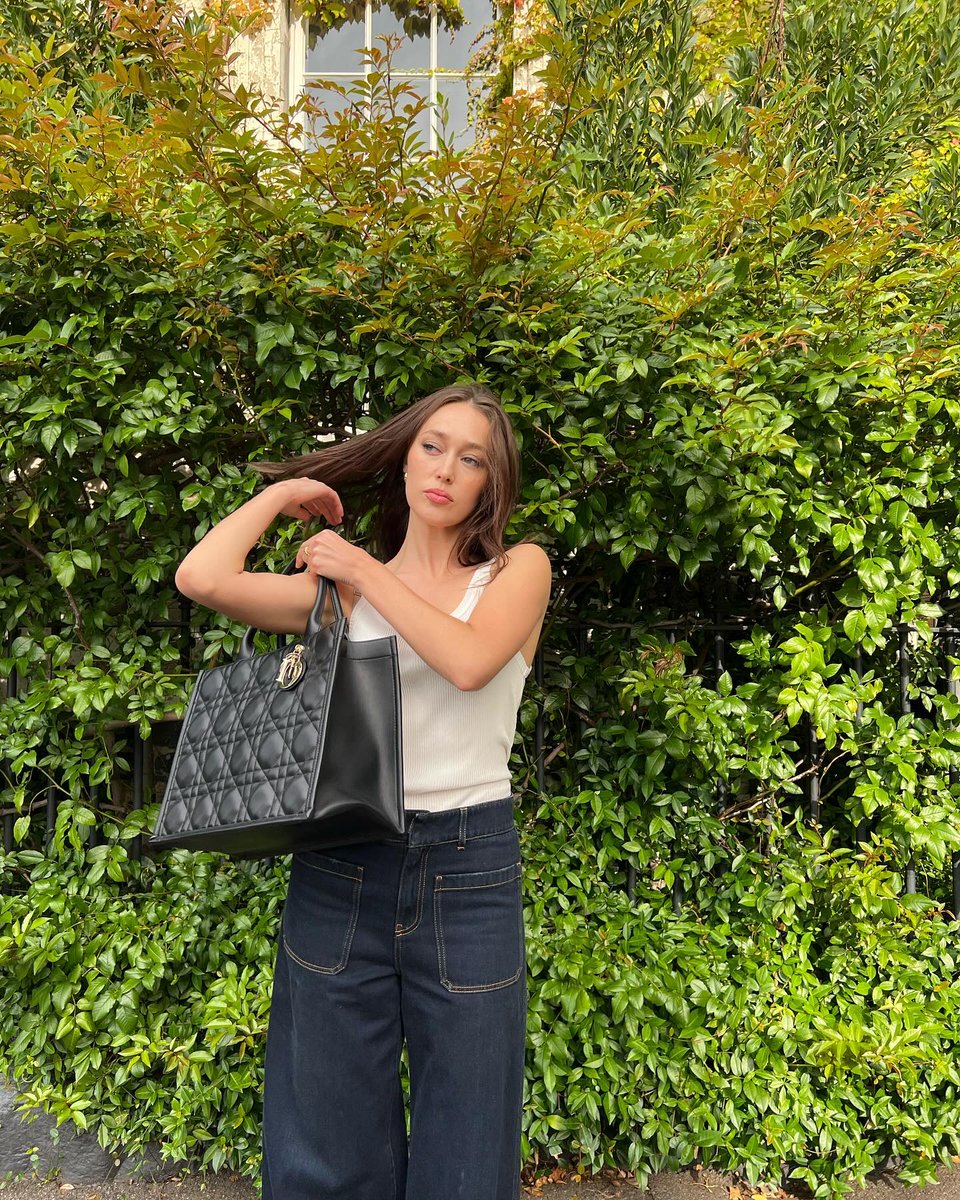 CharC97's tweet photo. Just a casual Sunday 😎 https://t.co/C29nOINFIY