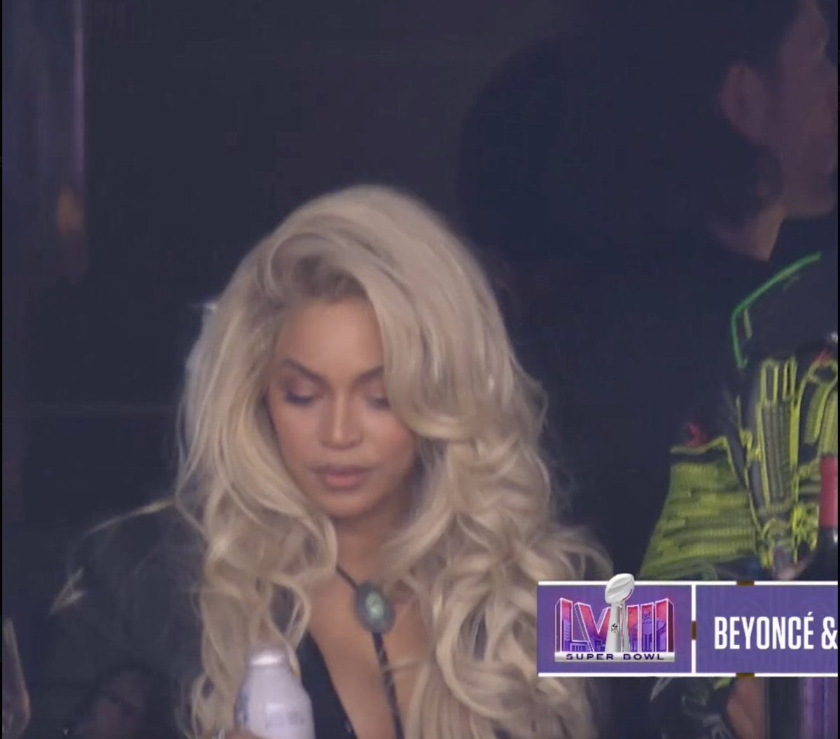 anylaurie16's tweet image. well well well if it isn't my dear dear friend THE SIDE PART