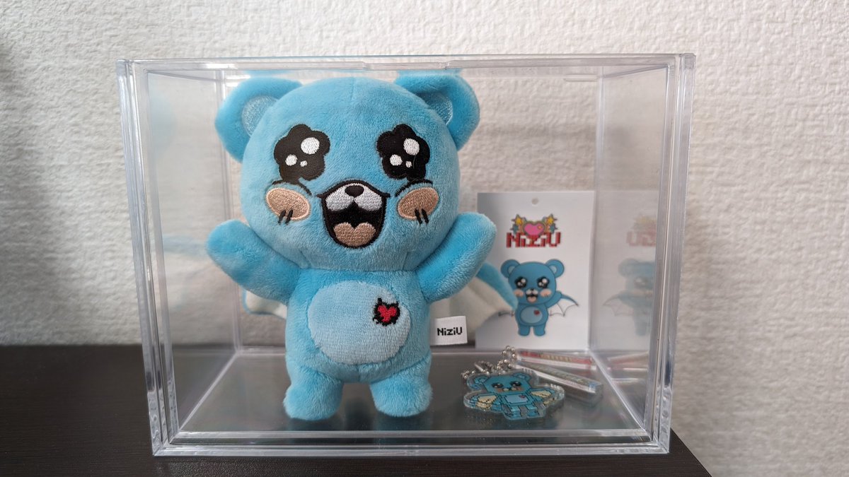 WithU_Miihi_12's tweet photo. クマ🐻‍をホコリから守る為の
ちょうどいいケースをGET️🩵
良き(๑•̀ •́)و✧

 #NiziU  #PressPlay #HEATRIS https://t.co/QJ4UAEfP9H