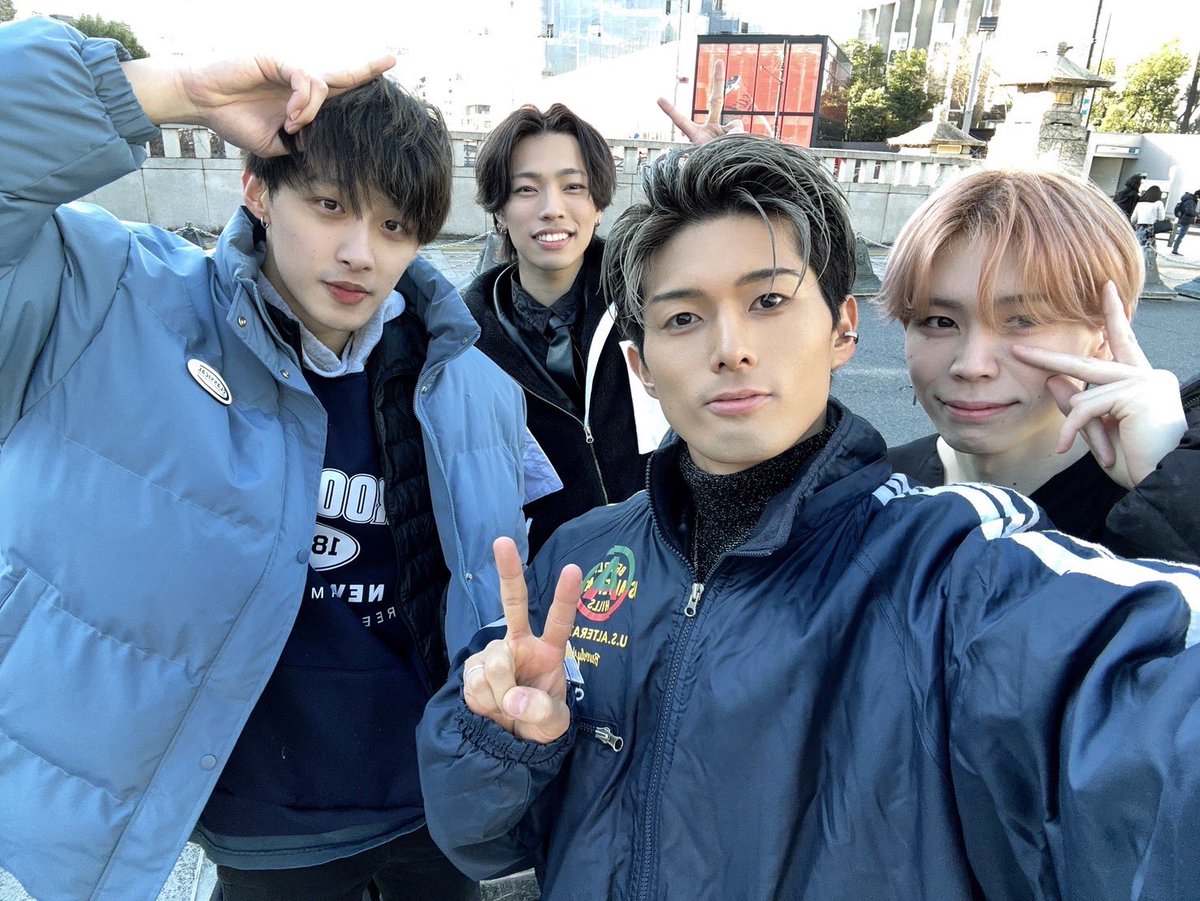 mtkou88's tweet photo. 路上ライブありがとうございました！🗺️
沢山の人と盛り上がれて楽しかった〜！
【🌸🌼告知🌼🌸】
僕達KAIKAは4/29に
1st ANNIVERSARY LIVEがあって
動員数100人いかないと解散してしまうので今日見てくれた全ての人たちに届けと思いながらポストします🔥📮
#路上ライブ
#渋谷
#明治神宮前
#KAIKA #開花 https://t.co/poiIyfFGjF
