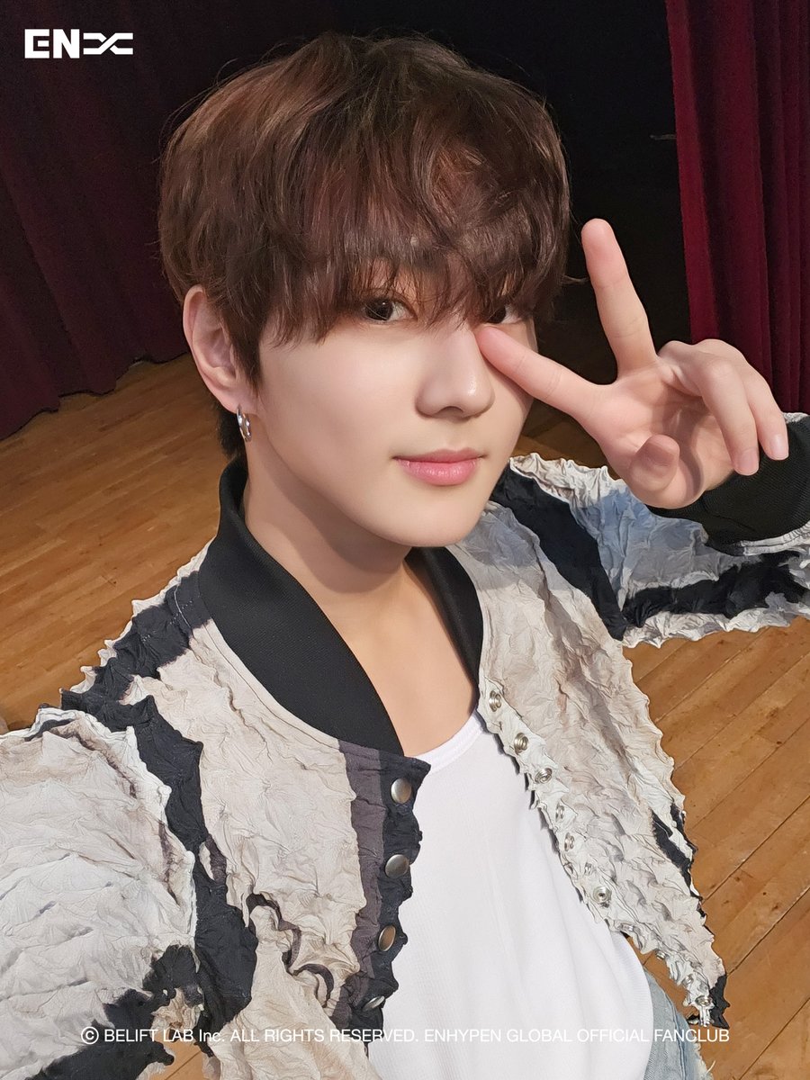 enhypenweverse's tweet photo. [MEMBERSHIP] 240212

ENHYPEN 'ORANGE BLOOD' Selfies (2) 📸

(1/7)

@ENHYPEN_members @ENHYPEN #ENHYPEN #엔하이픈 #JUNGWON #정원 https://t.co/XTnm0bCeM2