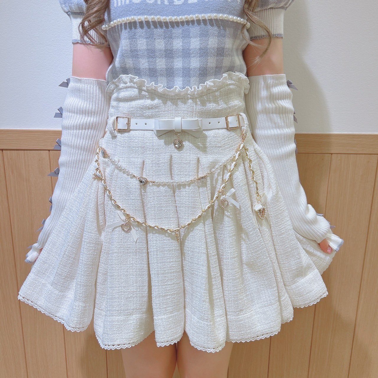 LIZLISAチェーンベルト付タックフレアスカパン　リズリサ チェーンベルト付タックフレアスカパン ｜ LIZ LISA（リズリサ