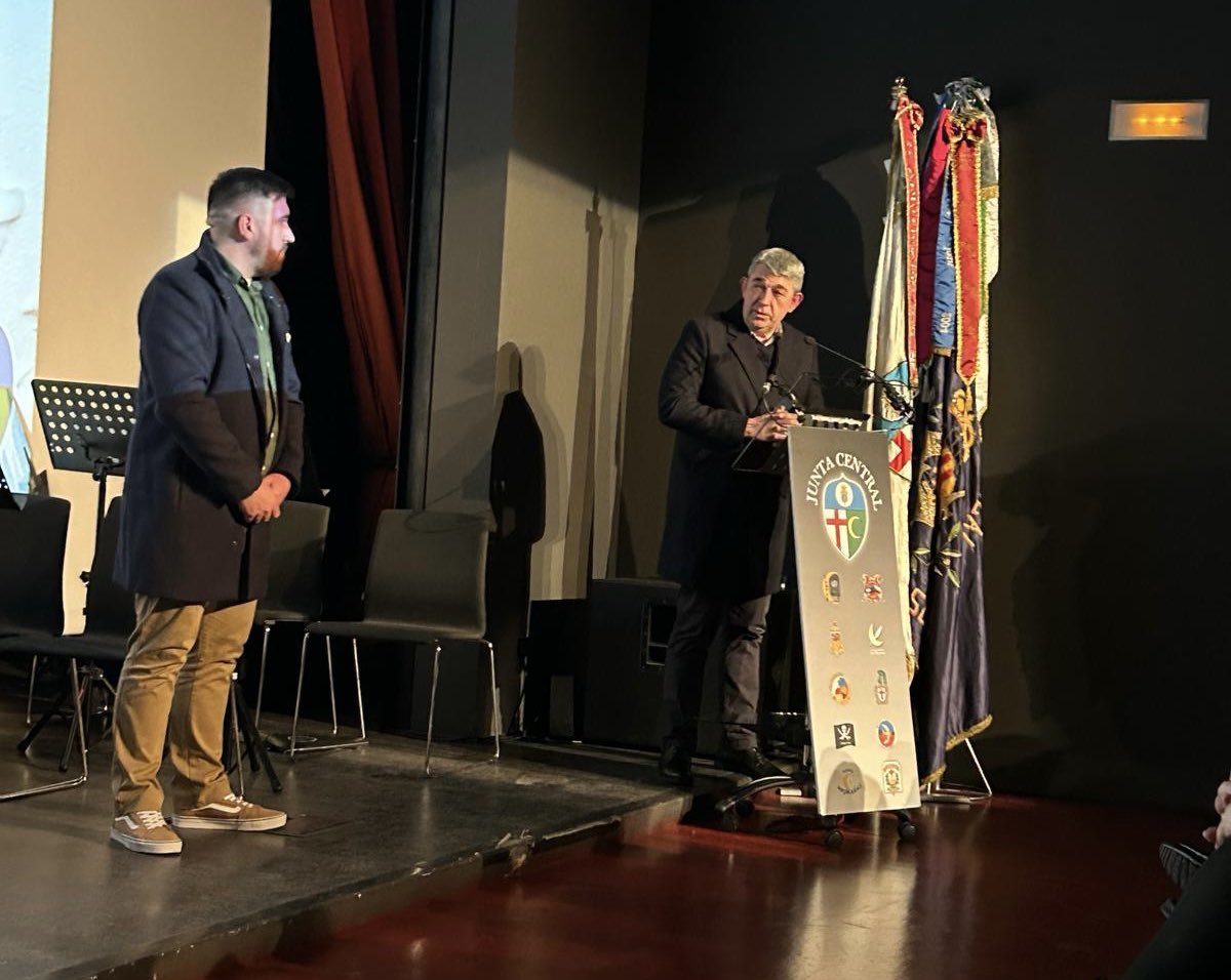 JoseLSaezPastor's tweet photo. El domingo por la tarde cierre de los actos conmemorativos del #MigAny #Fester con el gran y extraordinario concierto de música festera @amguardamar
Se ofrecieron las insignias a festeros destacados y la entrega de premios del concurso de fotografía. @Guardamar_Ayto https://t.co/Ab5YX7yEET