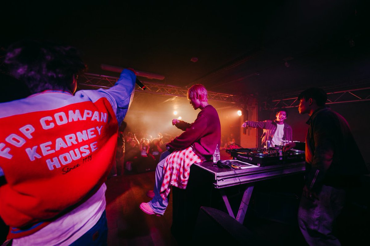 cultofya's tweet photo. #0WAVEPARIS https://t.co/hZsGLF8GYo