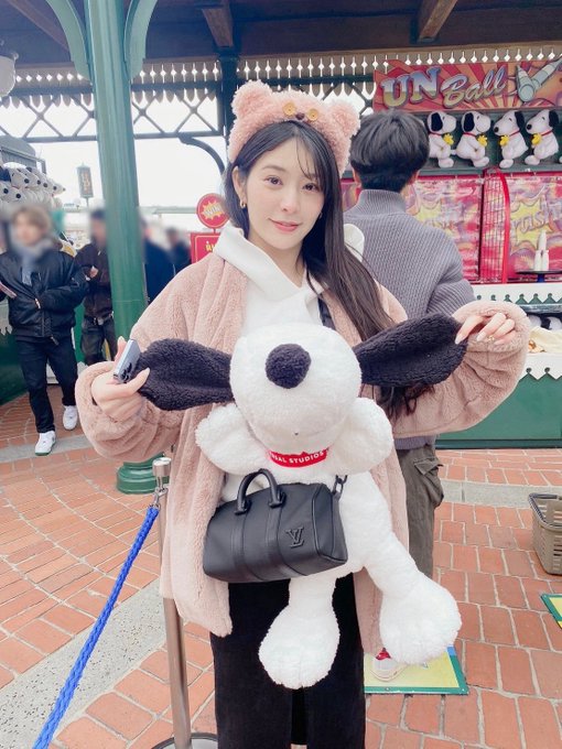 USJで大きいスヌーピーGET🙌😚🙌  この子はめぐりの抱き枕になります🧡 https://t.co/E3aCQrj35o<a href="/tag/tre"class="tags"><span>#tre</span></a><a href="/tag/tre%E5%8F%B0%E6%B9%BE"class="tags"><span>#tre台湾</span></a>