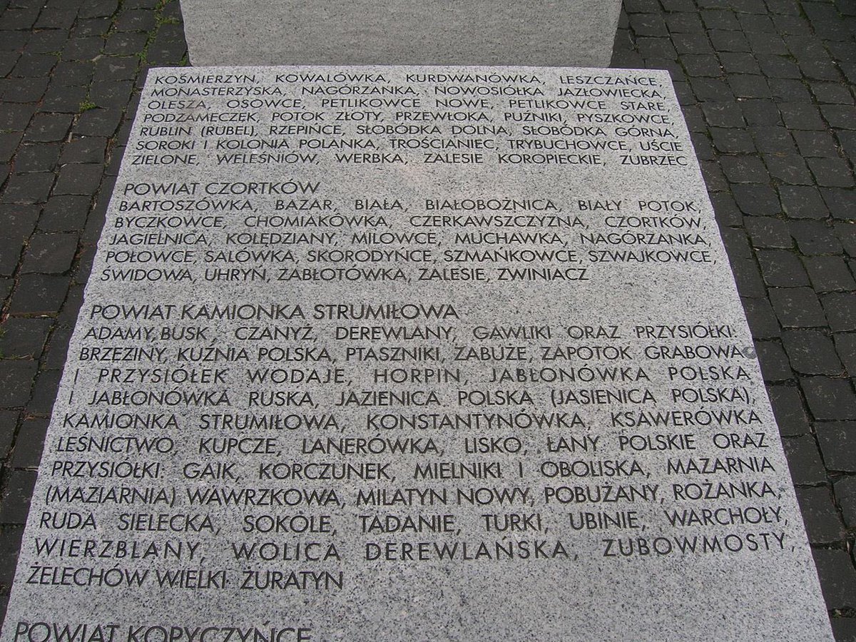Rafał Mosiołek tweet media