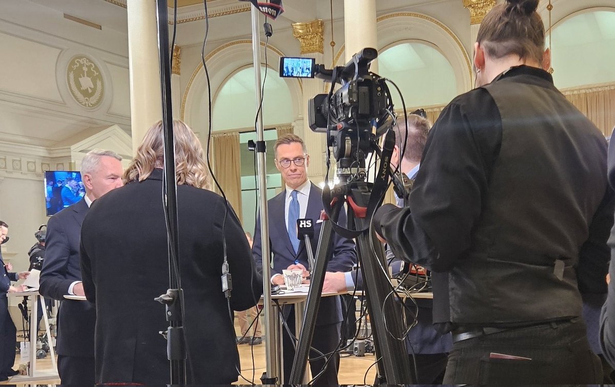 Carl Bildt (@carlbildt) on Twitter photo The biggest winner in the 🇫🇮 presidential race wasn’t <a href="/alexstubb/">Alexander Stubb</a>, but 🇫🇮 itself. A most dignified campaign between two competent candidates, and an election eve with the No. 1 turning up at the election eve party of the No. 2 to express his respect. The biggest winner in the 🇫🇮 presidential race wasn’t <a href="/alexstubb/">Alexander Stubb</a>, but 🇫🇮 itself. A most dignified campaign between two competent candidates, and an election eve with the No. 1 turning up at the election eve party of the No. 2 to express his respect.