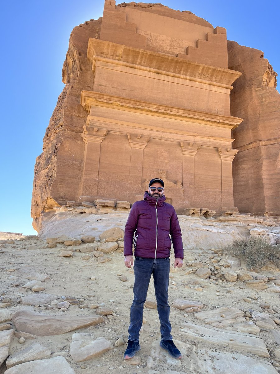BakerArabiat's tweet photo. بعد مشاركتنا في #معرض_جدة_للسياحة اخذنا جولة في بعض مدن المملكة العربية #السعودية 
اكثر سؤال راودني انه ليش السعوديين يسافرون 
فعلاً انها اجمل ارض واجمل وارقى والطف شعب 
تنظيم، نظافه، تطور، ثقافة، تاريخ، تراث، حضارة، 
ولا غلطة.. المملكة تفوز والله .. ما شبعنا منها أبد #visitsaudi https://t.co/TBvNcpW0XI
