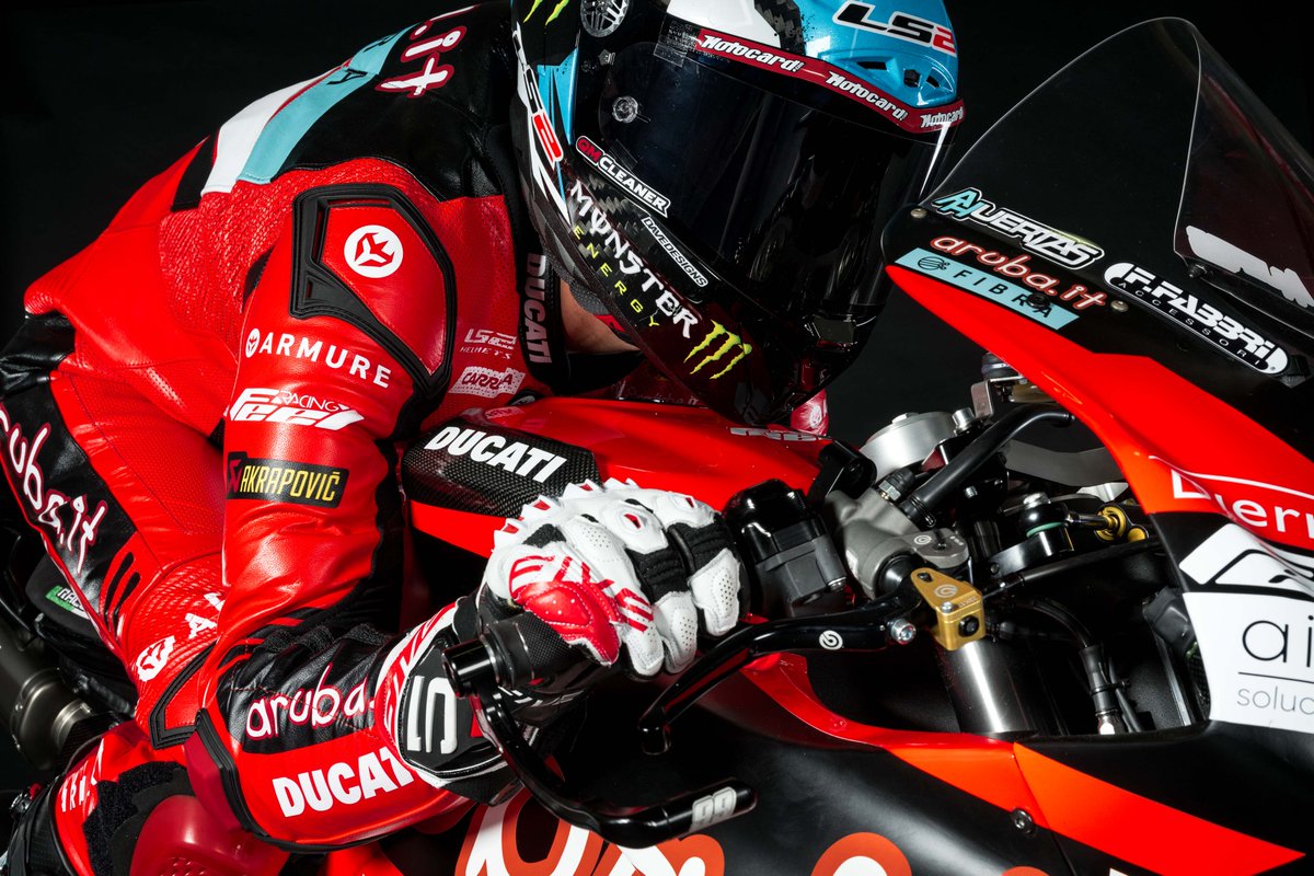 Ladies and Gentlemen...
Adrian Huertas and the Ducati Panigale V2 of the Aruba.it Racing WSSP Team. 
The 2024 #WorldSSP season starts now!

<a href="/WorldSBK/">WorldSBK</a> <a href="/adrianhuertas99/">adrianhuertas99</a> <a href="/DucatiMotor/">Ducati</a> <a href="/ducaticorse/">Ducati Corse</a>