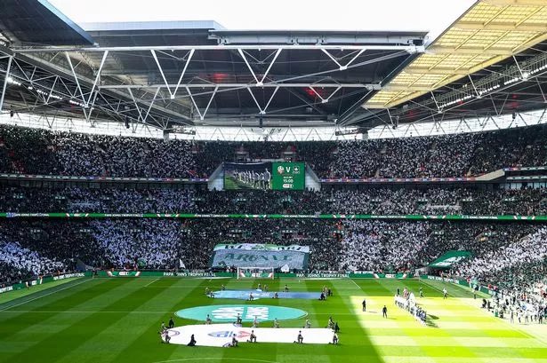 ArgyleLife1886's tweet image. 6️⃣1️⃣,6️⃣2️⃣9️⃣ #SuperBowl Attendance

7️⃣9️⃣,3️⃣8️⃣9️⃣ Plymouth Argyle vs Bolton Wanderers: Papa Johns Trophy Final Attendance.

gReaTesT sPoRt iN tHe WorLD 😂

#pafc | #bwfc