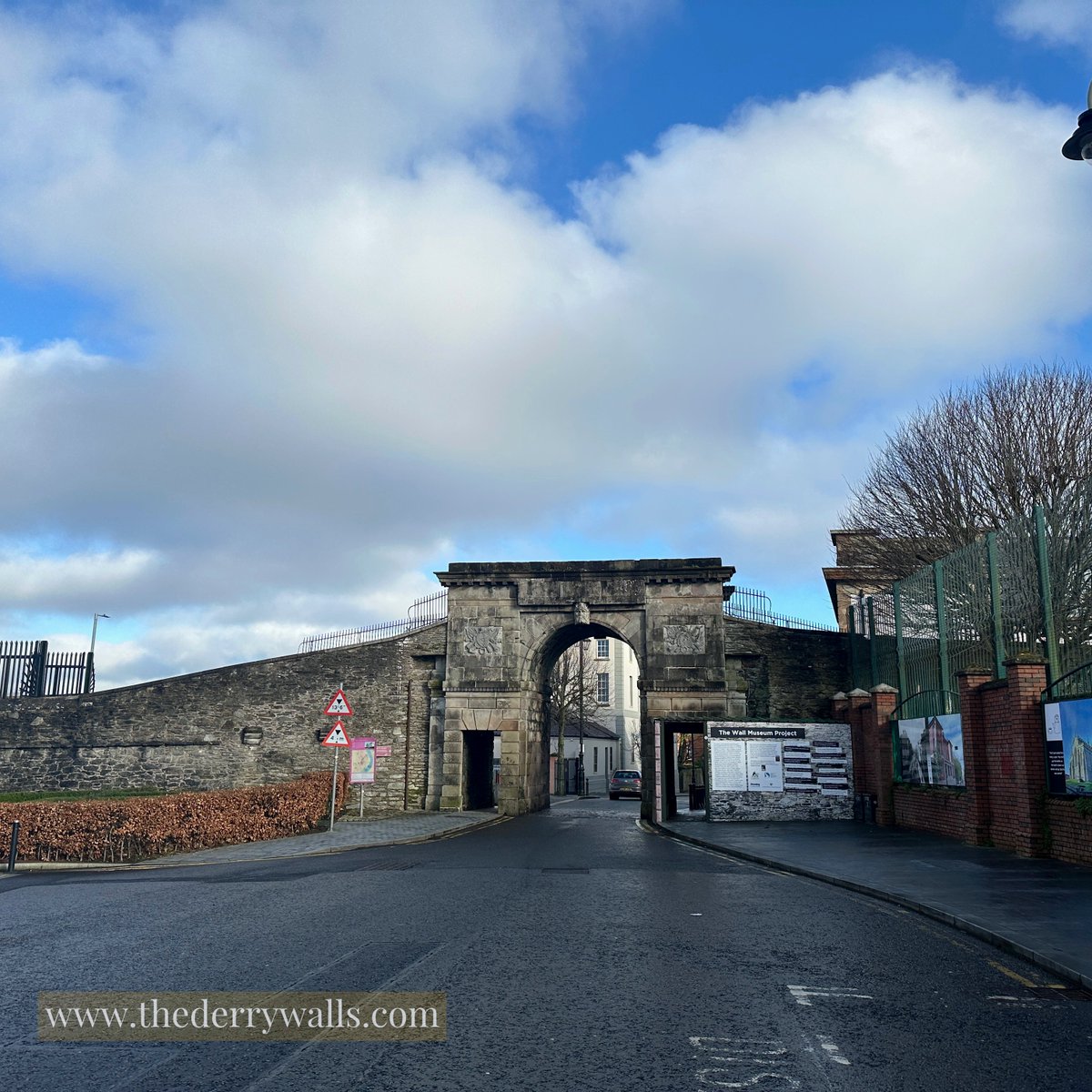 thederrywalls's tweet photo. Of the same vintage and with same design influences as Dublin’s Custom House, Bishop’s Gate is the starting point for our walk around the eastern flank of the Derry Walls. #easternperspective #scheduledmonument #statecare #whatdoyouthink #whocares https://t.co/V0C2gtbfXy