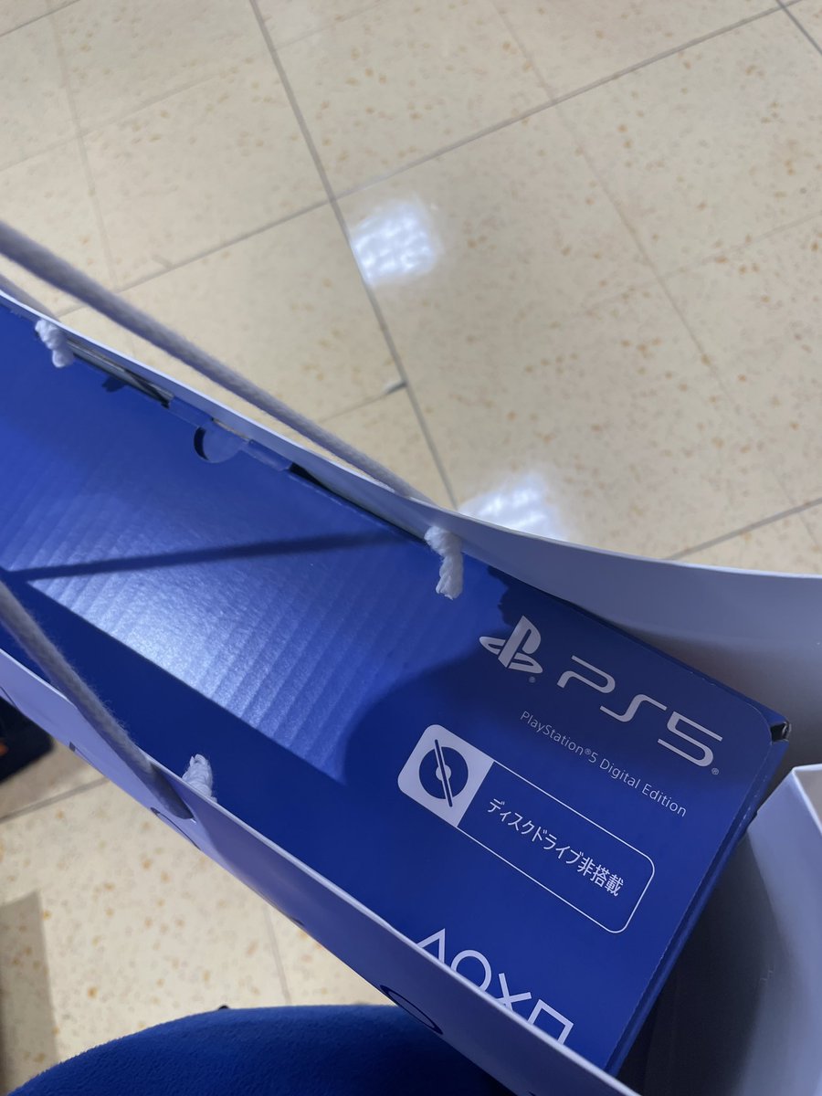 apexdaisuk's tweet photo. 買ったからおk、クロスプレイたのむー https://t.co/GQhyhYvvoj