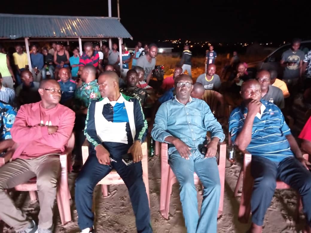 CAN 2023 
J'étais moi aussi au stade, en Fan zones, autour de mes camarades à Djiri. En un mois d'ambiance, ils ont été sympathiques, ces djiriens. Si c'était à refaire, ce sera sans sourciller. Leçon à retenir: femme peut devenir garçon. 
Bravo à la Côte d'Ivoire )))