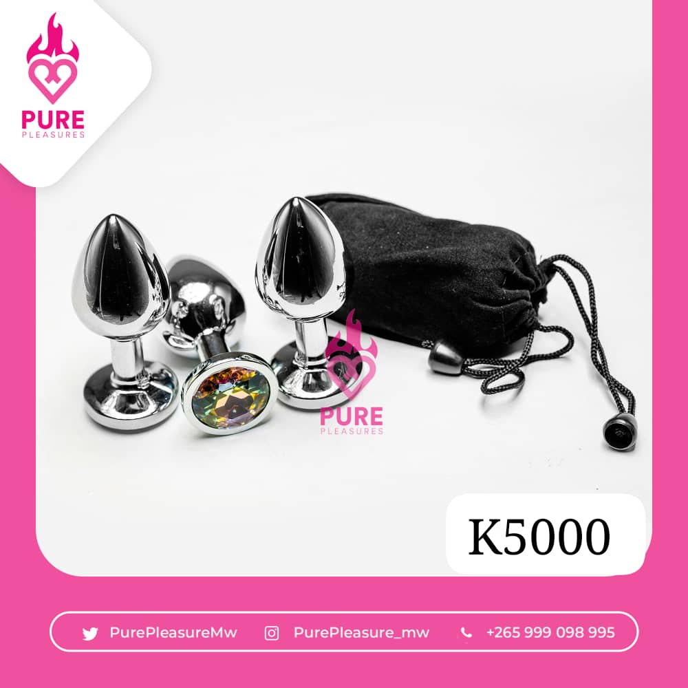 KandyPure02's tweet photo. App controlled vibrator, bullet vibrators and some butt plugs https://t.co/Q8raCxuTBy