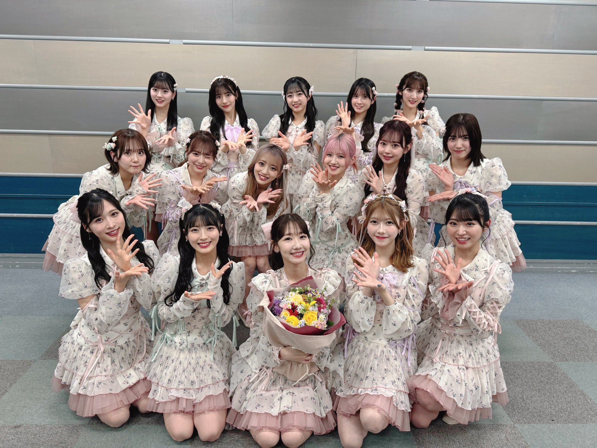 AKB48 カラコンウインク 会場ランダム生写真 第2弾フルコンプ AKB48 カラコンウィンク ランダム生写真 2種コンプ 新井彩永