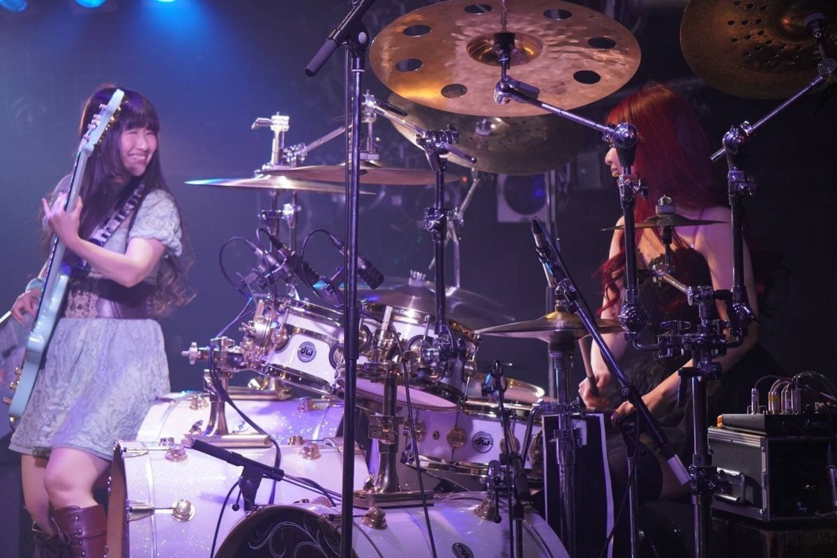 Drums_Marina's tweet photo. Eternal Gratitude名古屋公演ありがとうございました！いつも通りのつもりでしたが、やっぱり耐えられなかった。愛が多過ぎた。溢れ過ぎた。

名古屋の皆さん、本当に沢山の愛をありがとうございました。名古屋大好きです。 https://t.co/b4PI9CD5qs
