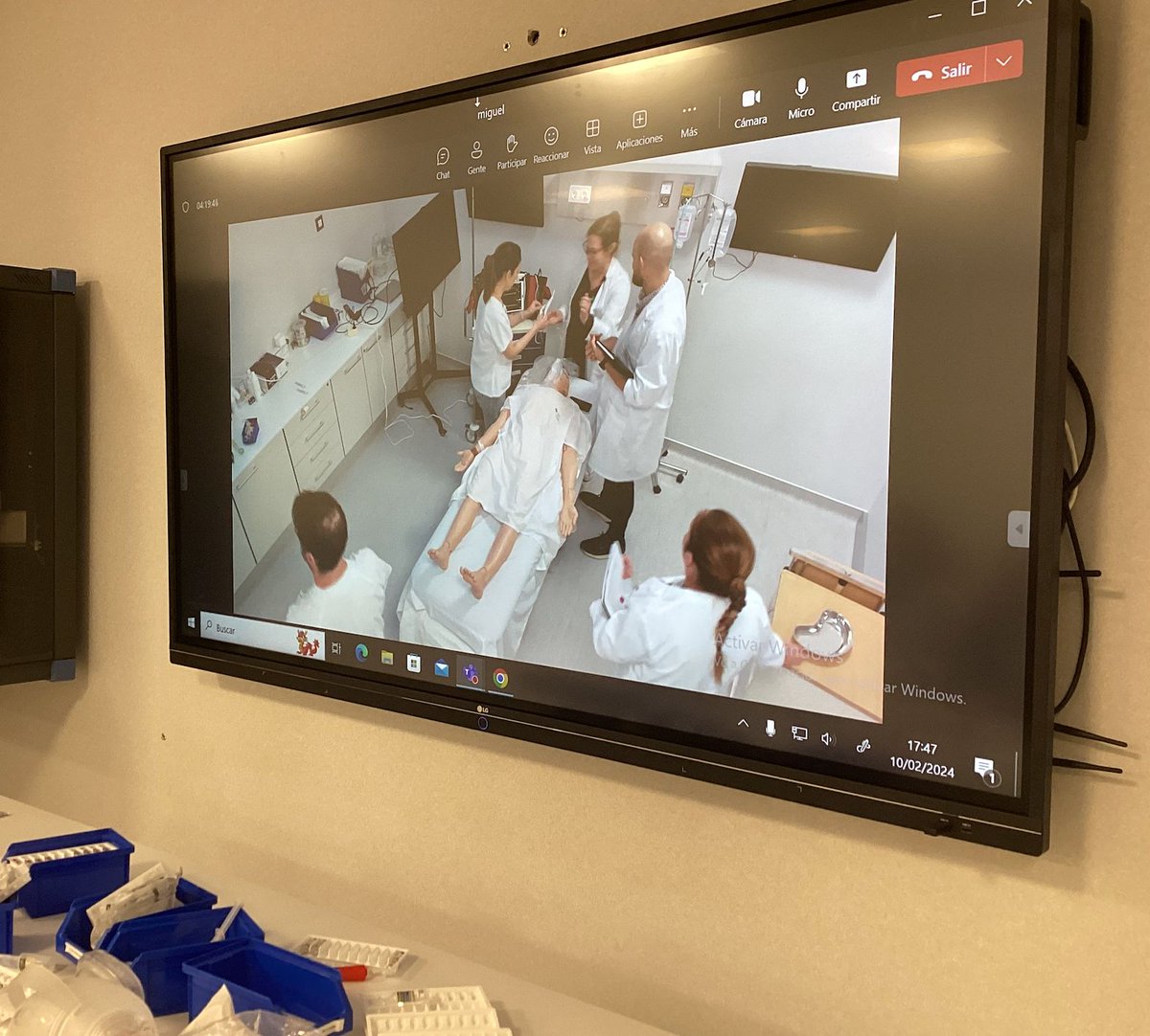 Arranca el 1º Curso de simulación clínica avanzada UCH CEU para médicos: Curso de actualización profesional en urgencias y emergencias médicas en atención primaria y especializada.
Aún no hemos terminado!! Esto solo ha hecho que empezar ...
miguel.picher@uchceu.es