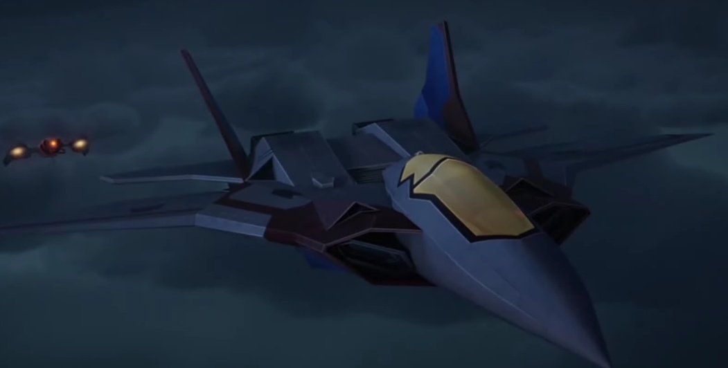 เครื่องบินเจ็ทบนฝ่ากลีบเมฆยามค่ำคืนนี้ตามปกติ เขามองลงไปที่พื้นโลกเพื่อสำรวจสิ่งต่างๆ
...

อะไรขาวๆเทาๆวะน่ะ

!!!

เห้ย!

ทั้งที่ควรเป็นอีกวันที่สงบเเต่กลับเจอเมคคุ้นหน้านอนอย่างสภาพน่าเวทนาบนพื้น

เขาทราฟอนท์ลงมาใกล้ร่างนั้น

"เห้ยๆขาวฟ้า"

มือสีเทาตบไปที่หน้าอีกฝ่าย

[<a href="/MG_SGL/">-</a> ]