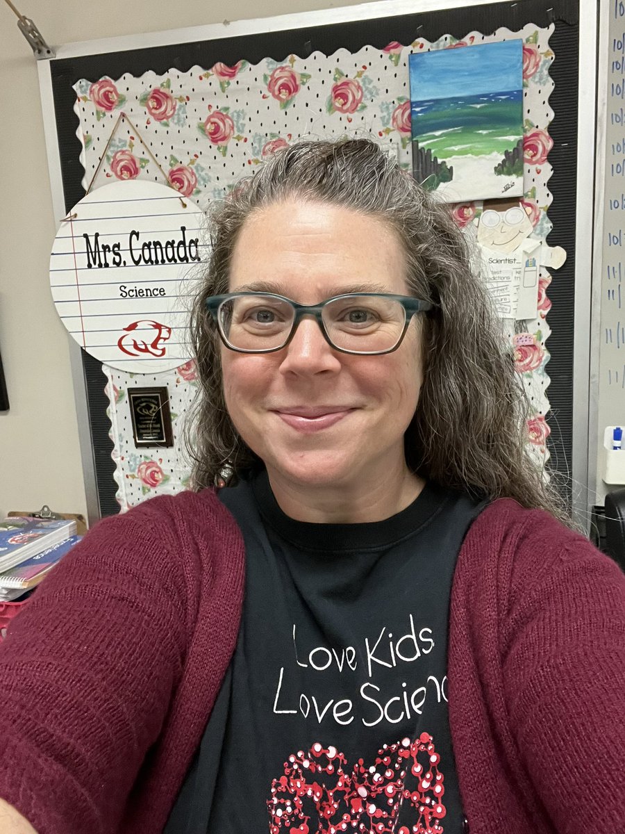 micromanda's tweet photo. #Heyweek Words of affirmation day. Pulling out my oldie but a goody shirt. Love Kids, Love Science @Region4Science @HEY74173661 @CrosbyISD @CrosbyMSCougars https://t.co/10d96TwrgC