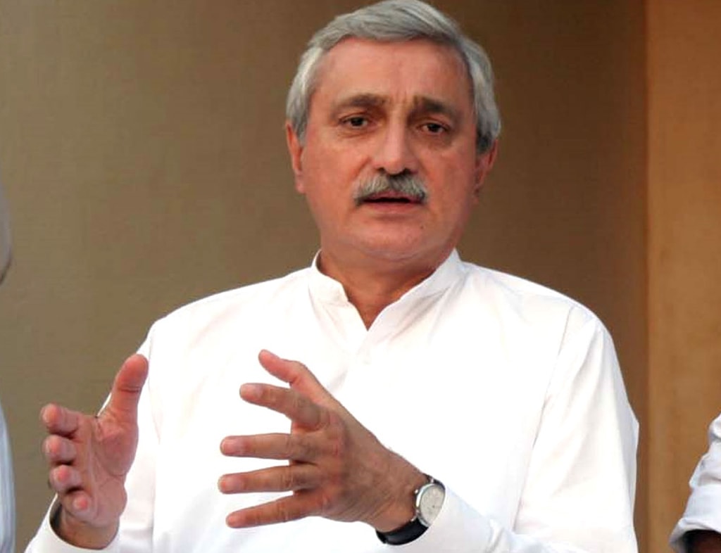 AhsunMalick's tweet photo. بڑے بے ابرو ہو کے تیرے کوچے سے ہم نکلے
jahangir Tareen https://t.co/U7M2wgVBbc