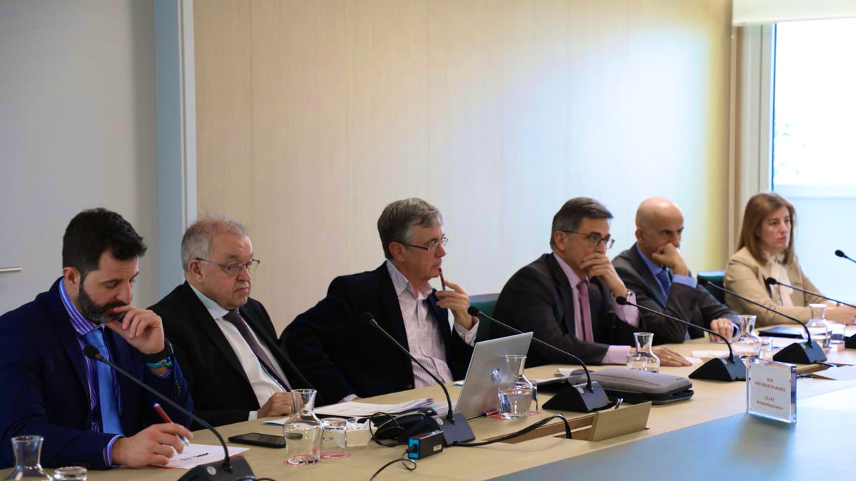 Registradores de España tweet media