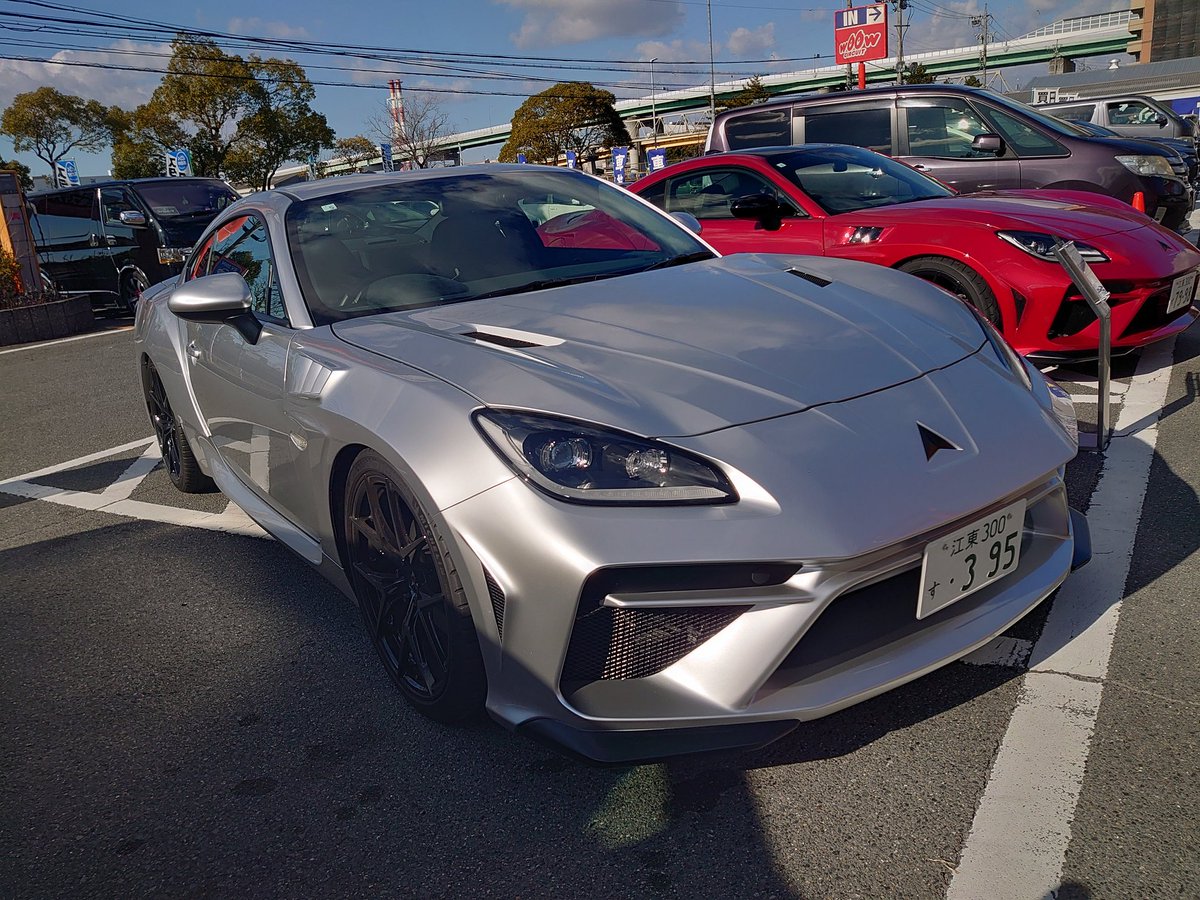 TAKA_VHCL_Hobby's tweet photo. スーパーオートバックスNAGOYABAYでARTA MECHANICS・VIGALEの試乗体験をしてきました
カッコいい外観と官能的なエキゾーストサウンド
あっという間でしたが、楽しかった!
#ARTA
#ARTAMECHANICS
#VIGALE https://t.co/I41DMOdXks