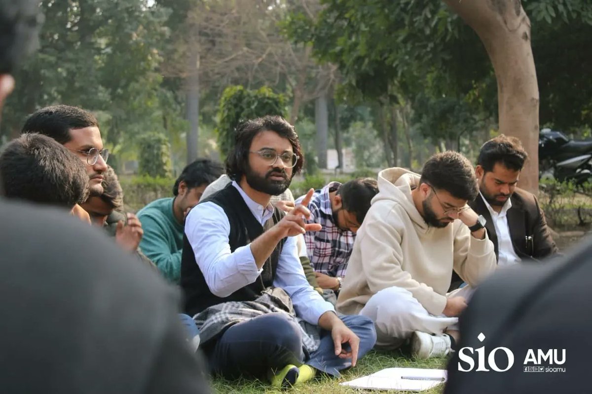 sioamu's tweet image. SIO AMU organised a gathering on Shahid Azmi Shahadat Day, on 11th of Feb. Brother Mohammad Nasar Nasir( Ex Faculty :Jindal Global Law School) addressed the gathering on the topic of &quot;Epistemic and Structural Disciplining : The Politico-Legal Language of the Resistance&quot;.