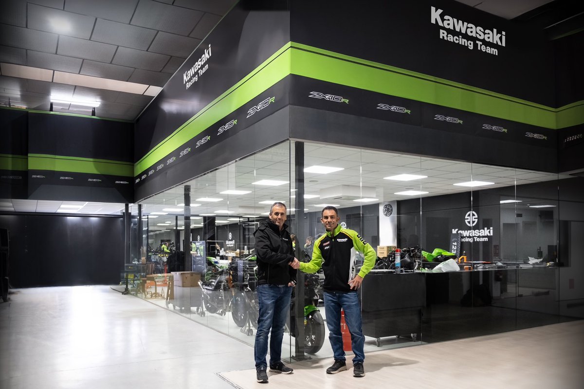 bimotabyKRT's tweet photo. KRT AND PUIG RENEW THEIR TECHNICAL COLLABORATION

The official Kawasaki WorldSBK team and the accessory manufacturer @MotoplasticPuig have renewed their collaboration agreement for the 2024 and 2025 seasons. https://t.co/DdXfXWoza6