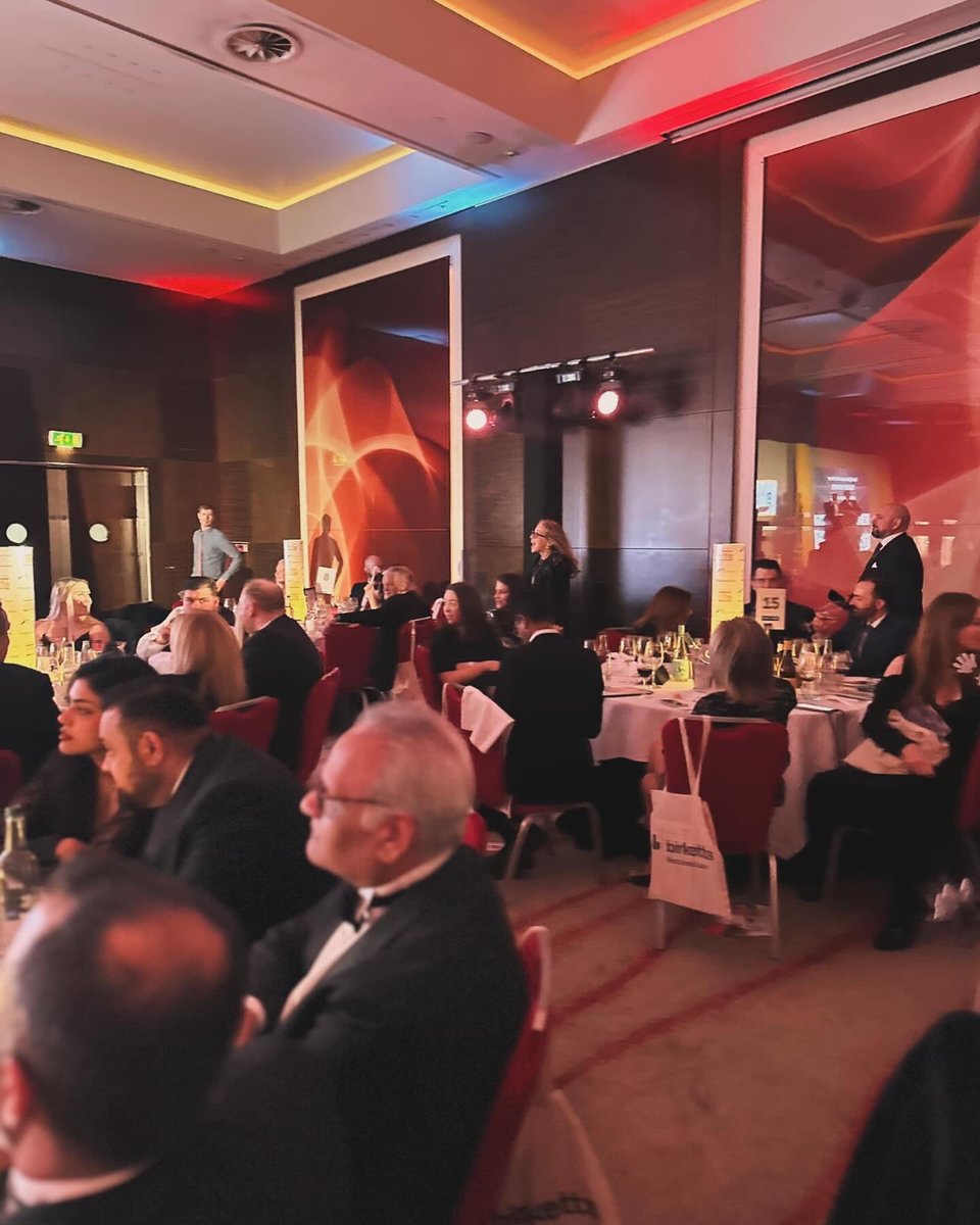 Thank you to the London Chamber of Commerce SME Business Awards 2024
🧡 Family Business of the Year 🧡 wonderful event at the Park Plaza Riverside &amp; the HD Family is so proud! 
<a href="/londonchamber/">London Chamber of Commerce and Industry</a> #SMELondon #hairdevelopment #hairreplacement #hairlosssolutions #hairextensions