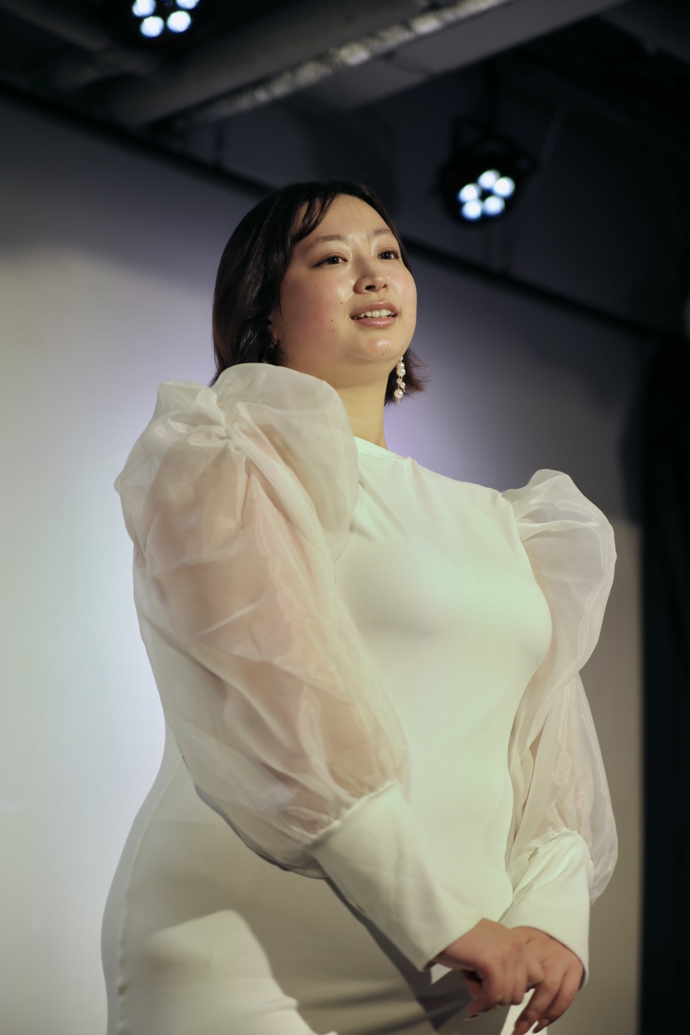 藤沢麗央  / X