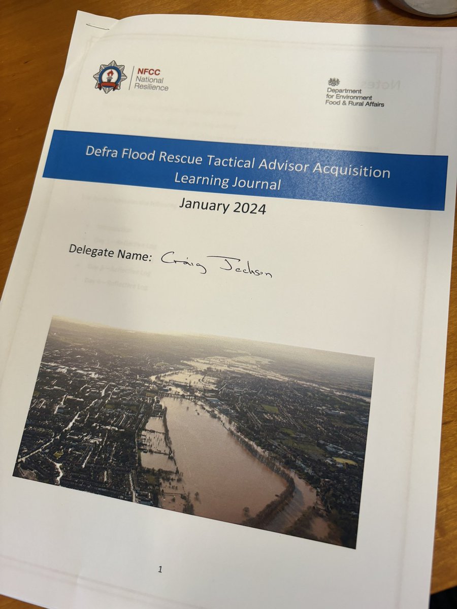 Day 1 of my week to become a DEFRA National Flood Rescue Tactical Advisor. First morning started with an assessment 😮 
A good week of learning a head 😊 . #floodrescue #waterrescue #frta #flooding