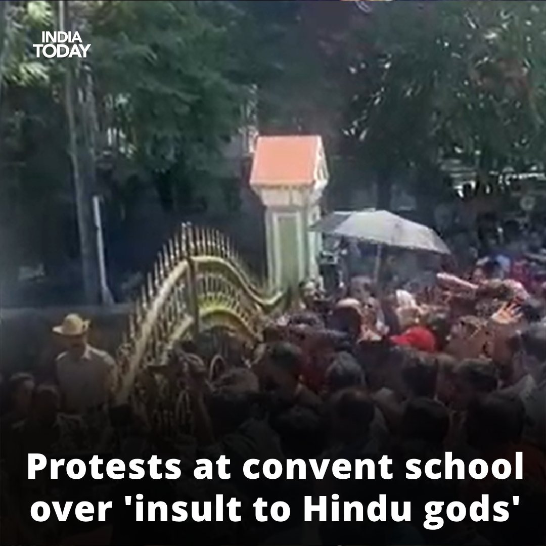 IndiaToday's tweet image. A convent school in Mangaluru witnessed protests by students and right-wing groups over a complaint alleging "insult to Hindu gods" and a bid to convert students' religion.

Read more: bitly.ws/3cZNq

#Mangaluru #convent #school #protest #HinduGods | @anaghakesav