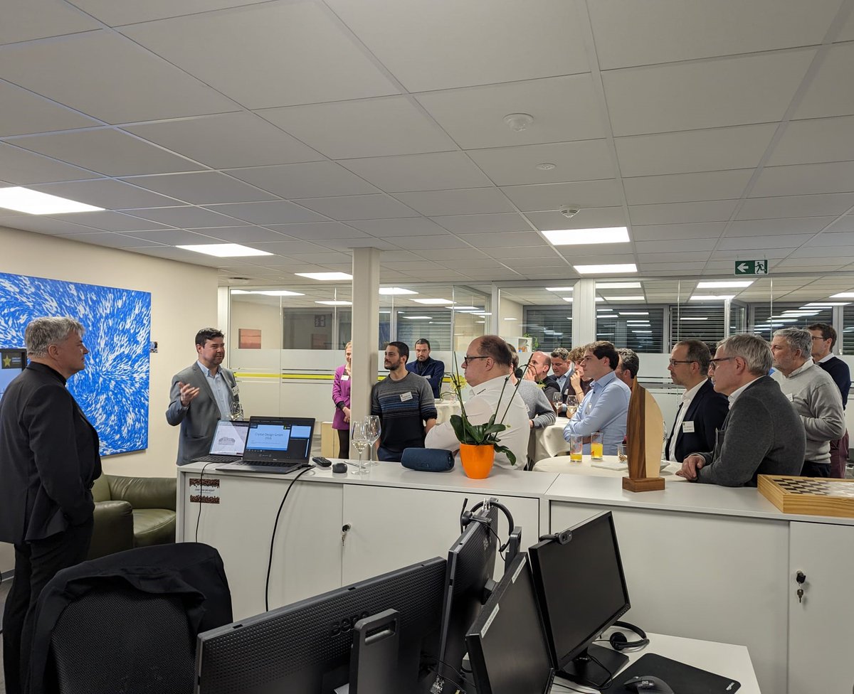 ECompaniesEU's tweet photo. Omnichannel-Vermarktung von Produkten war das Thema unseres After Works bei unserem Netzwerkpartner Crystal Design - https://t.co/XLKOfOEsZZ .
Mehr Infos hier: https://t.co/9YrxbGh3oW
#AfterWork #CrystalDesign #Omnichannel #excellentcompanies #networking #business https://t.co/vncO55Jkwq