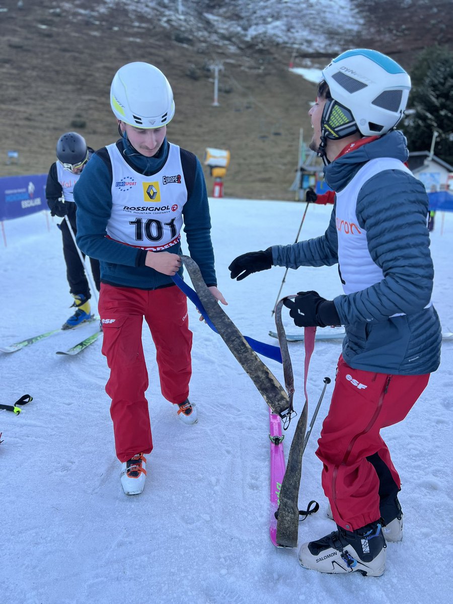 corinne_crabe's tweet photo. La vertica Louron hier à #vallouron en mode réorganisation du parcours. Tout l’esprit du club #transpyros @valleedulouron #pyrenees #aurelouron #skialpi https://t.co/JyhEErv8a3