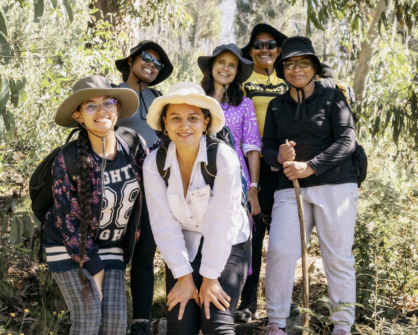 AusAmbGender's tweet photo. A fantastic day spent combining two great passions – women’s leadership &amp; Australian nature! I loved spending time with #AustraliaAwards scholars from the Pacific undertaking the 2024 WLI Women’s Developmental Leadership Program #WLI2024 #WDLP  https://t.co/k7vYGyyuY1 https://t.co/rOl58oLZrx