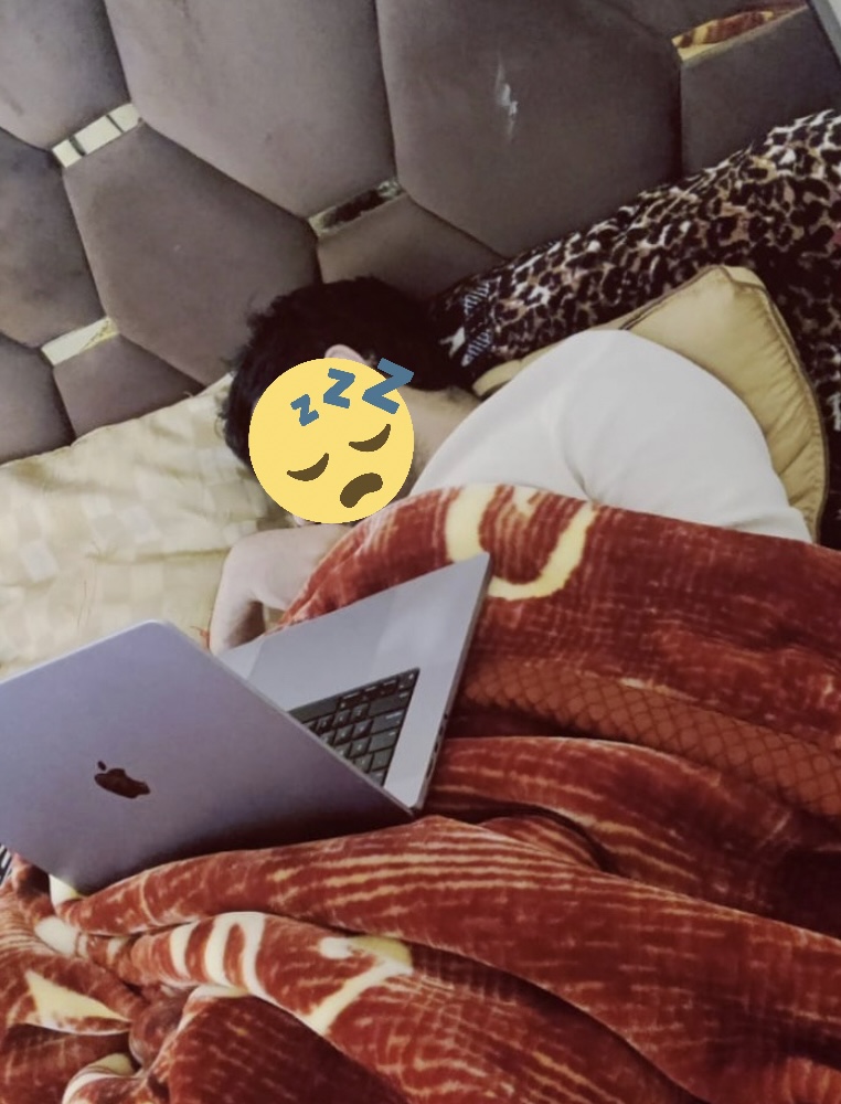 If you're not sleeping like this you're doing it wrong
(I'm kiding ofcourse)