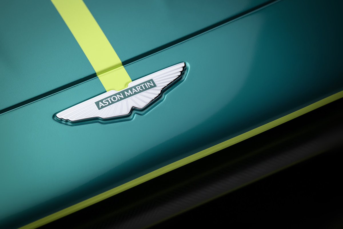 NickiThiim's tweet photo. LADIES &amp; GENTS LET ME PRESENT TO YOU OUR NEW ASTON MARTIN VANTAGE GT3 🏁

HISTORIC MOMENT FOR THE ASTON MARTIN FAMILY &amp; MYSELF BEING PART OF THIS JOURNEY NOW FOR OVER 10 YEARS MAKES ME SUPER PROUD 🙏🏽

@AMR_Official 
@astonmartin 
TeamThiim 

Go Hard Or Go Home! https://t.co/gUQdRB5kcD