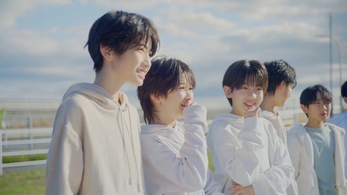 ebi_dan's tweet photo. ✨【全員小学生】 CZ'23 「Push&amp;Pull」 MusicVideo 公開中🤜🫴💕

https://t.co/8oryrneT1Q

#CZ23 #PushaudPull #EBiDANTOKYO #EBiDANNEXT  #EBiDAN #エビネク https://t.co/yMU95MoPmj