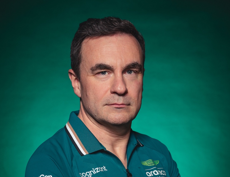 SoyMotor's tweet photo. 💚 Dan Fallows: "Se puede batir a Red Bull"  

🎯 El director técnico de #AstonMartin ve "infinitas posibilidades" con el coche de @alo_oficial y @lance_stroll

#F1 #AMR24 https://t.co/lsOy8Or0Fe